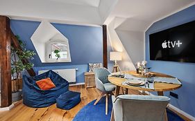 EDLER WOHNRAUM Modernes Vorstadtstudio mit Emma-Bett, Garten&Kaffeevollautomat